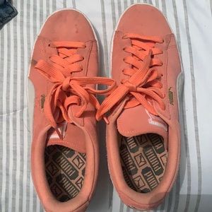 Peach Suede Pumas
